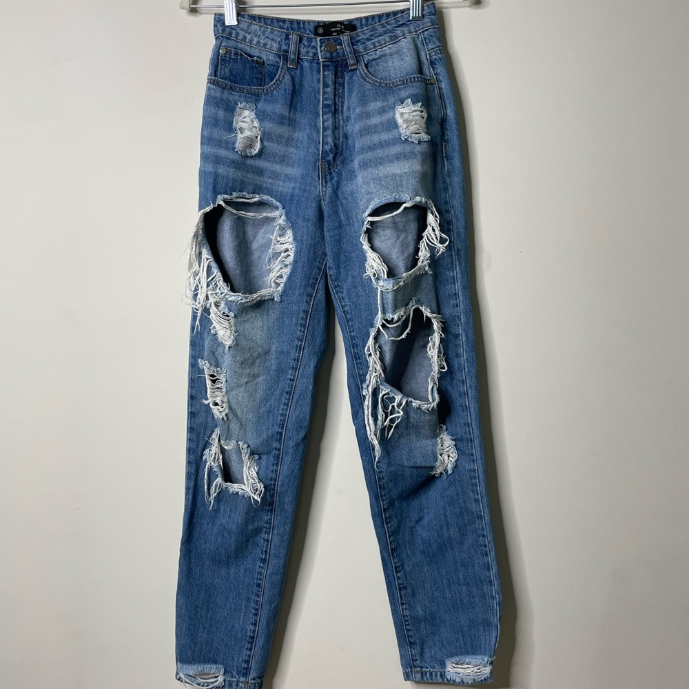 Missguided Riot High Rise Mom Jeans Distressed Size 0 - Picture 2 of 7
